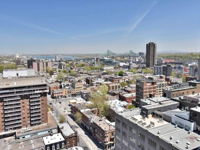 Zenith - Condos for rent - Photo 35