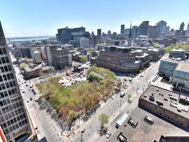 Zenith - Condos for rent - Photo 37