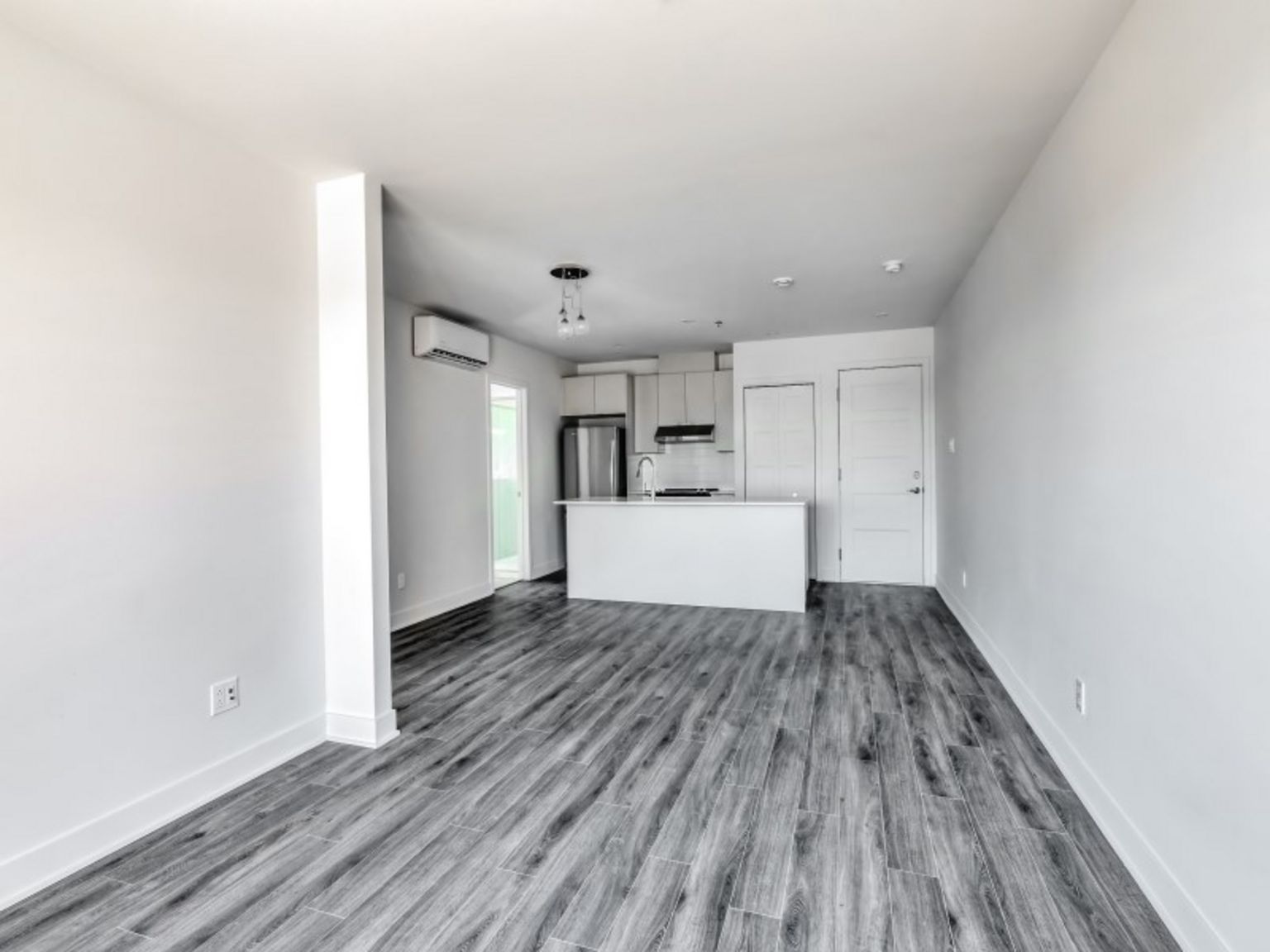 Vida LaSalle Condo Rentals - Photo 10