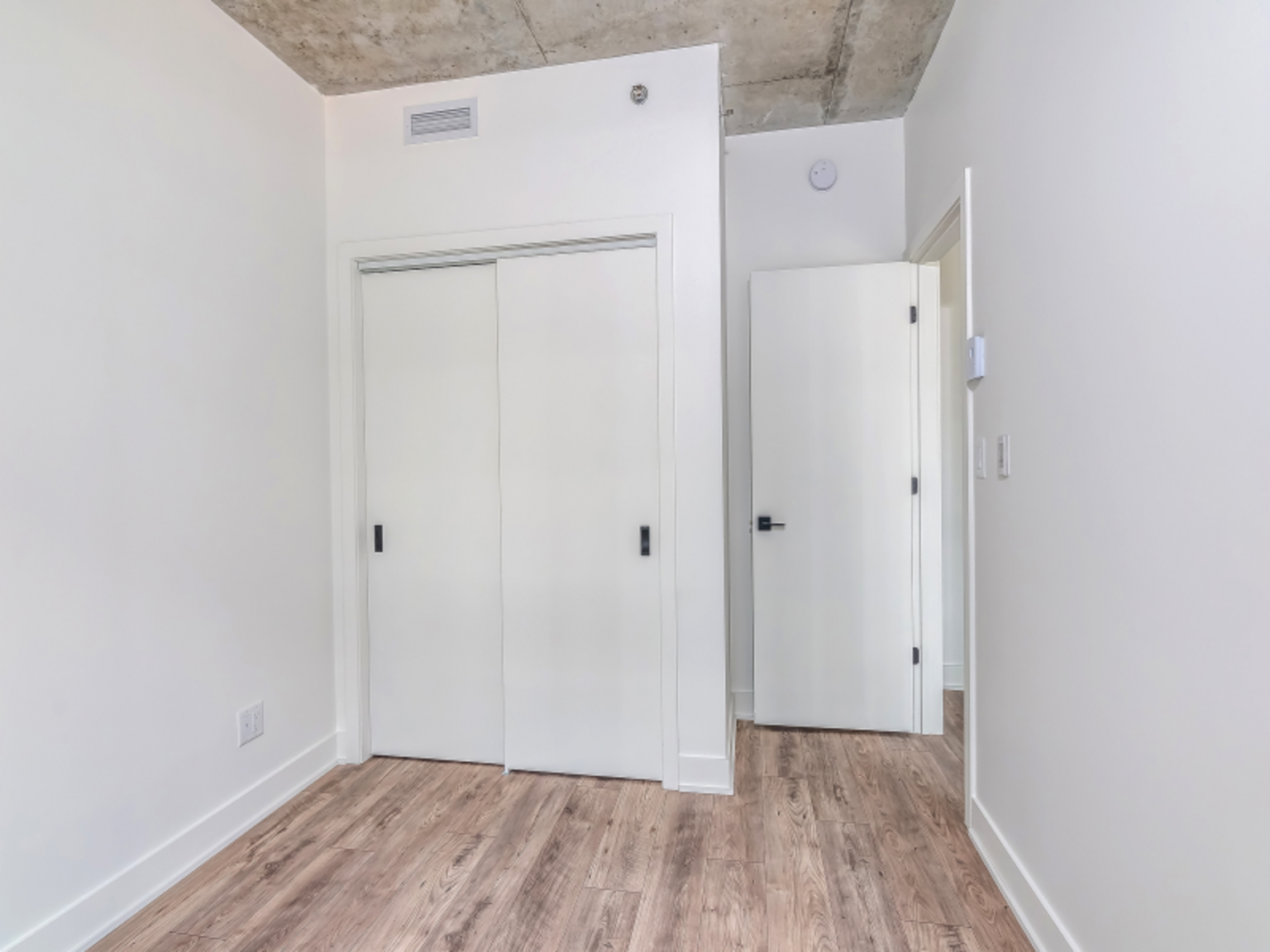 Milhaus - Condo Rentals Outremont - Photo 40