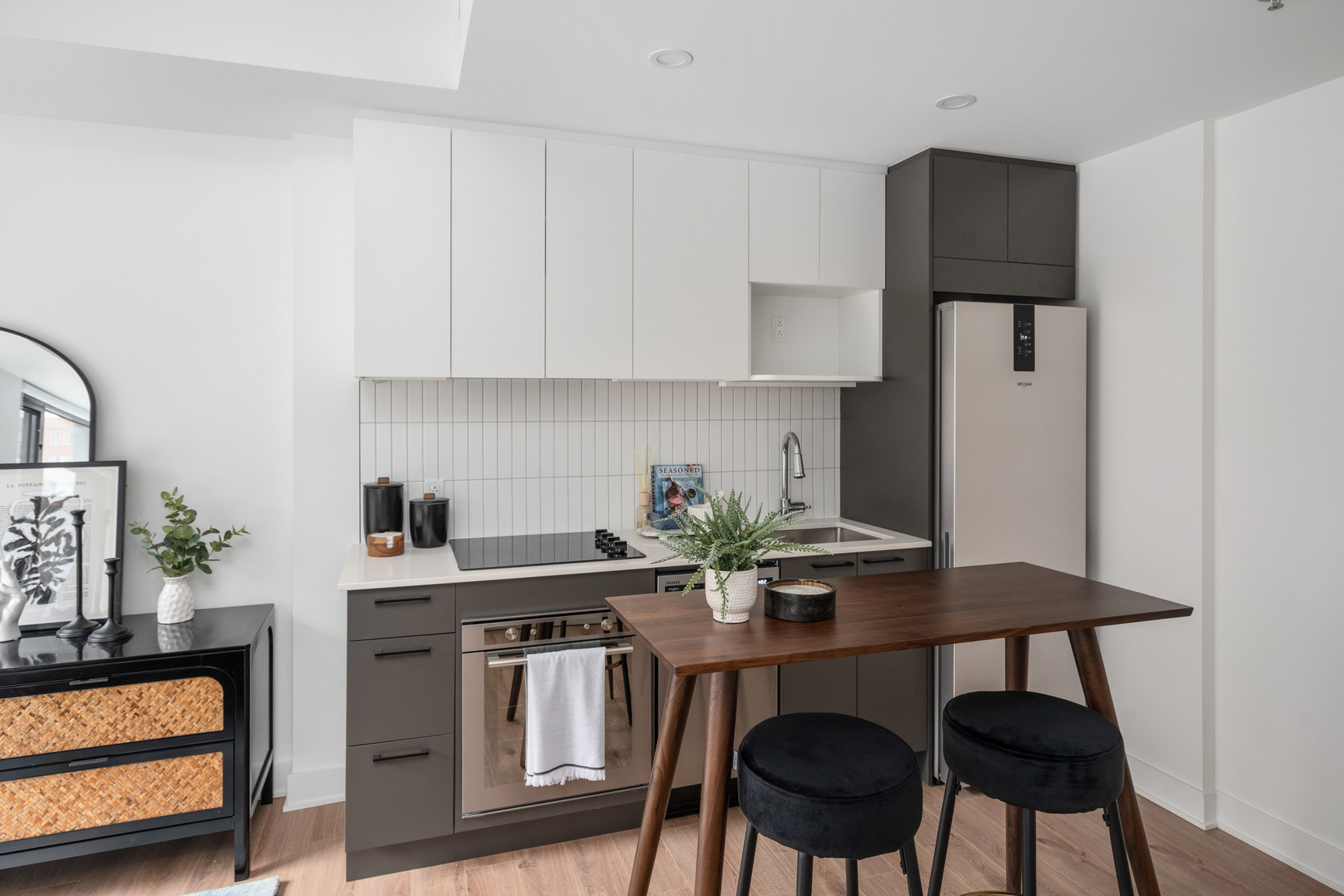 GRIFFIN SQUARE Condo Rentals - Photo 27