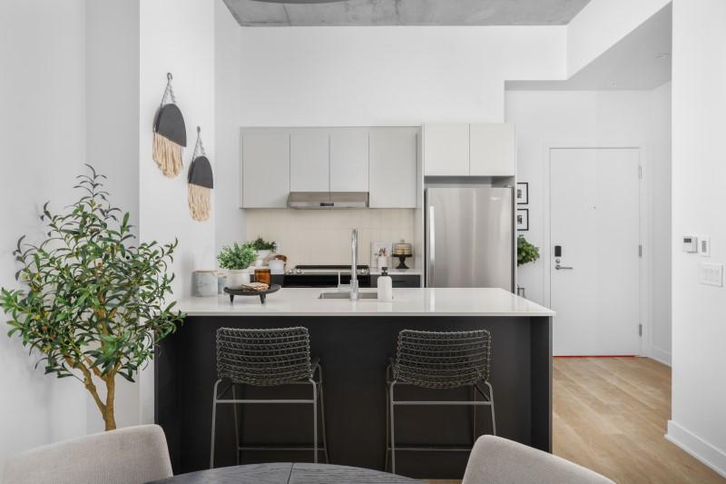 Jacques Condo Rentals - Photo 7