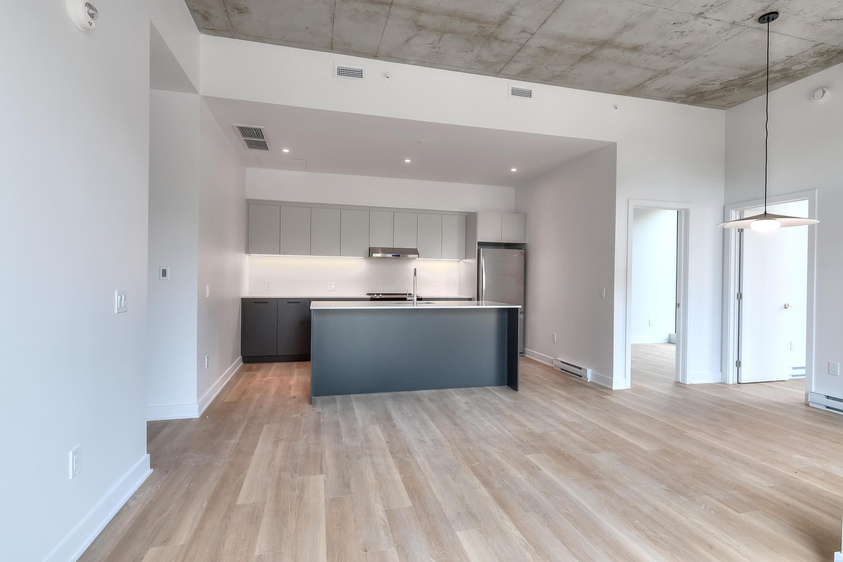 Jacques Condo Rentals - Photo 38