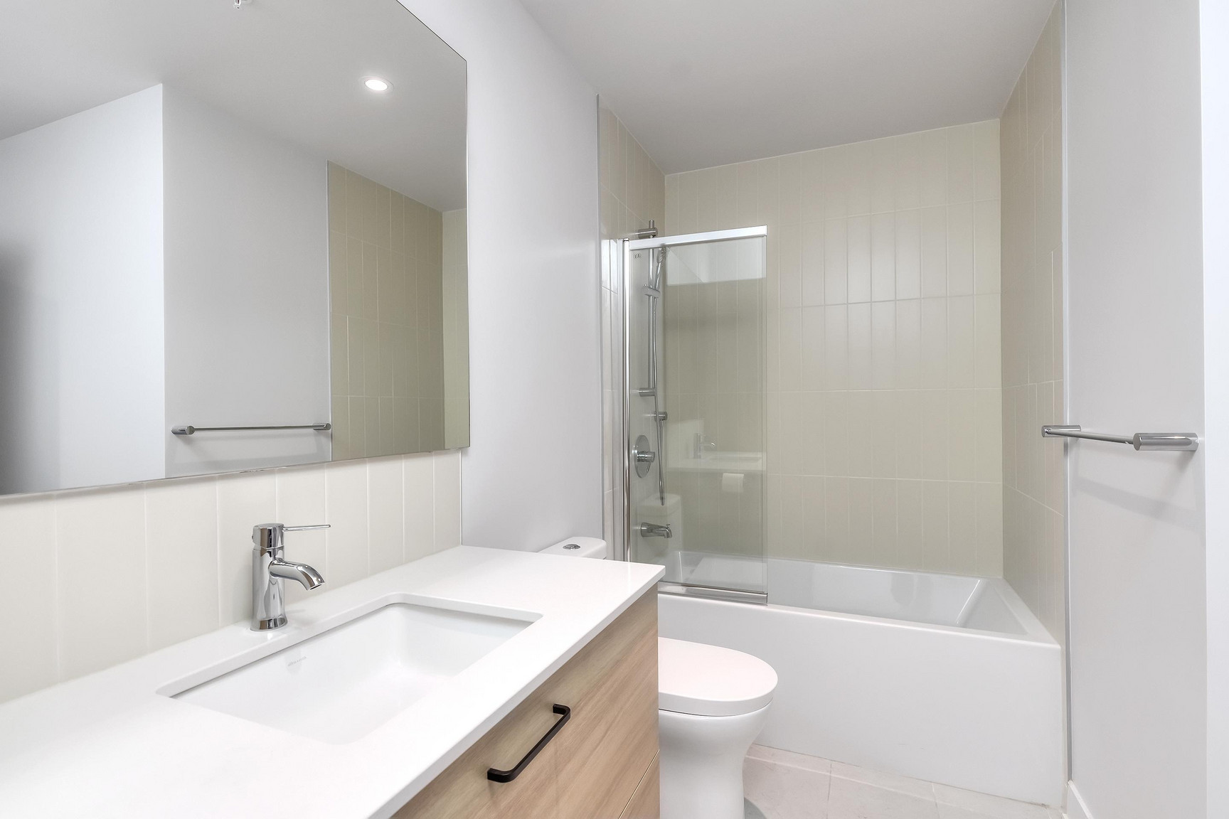 Jacques Condo Rentals - Photo 41