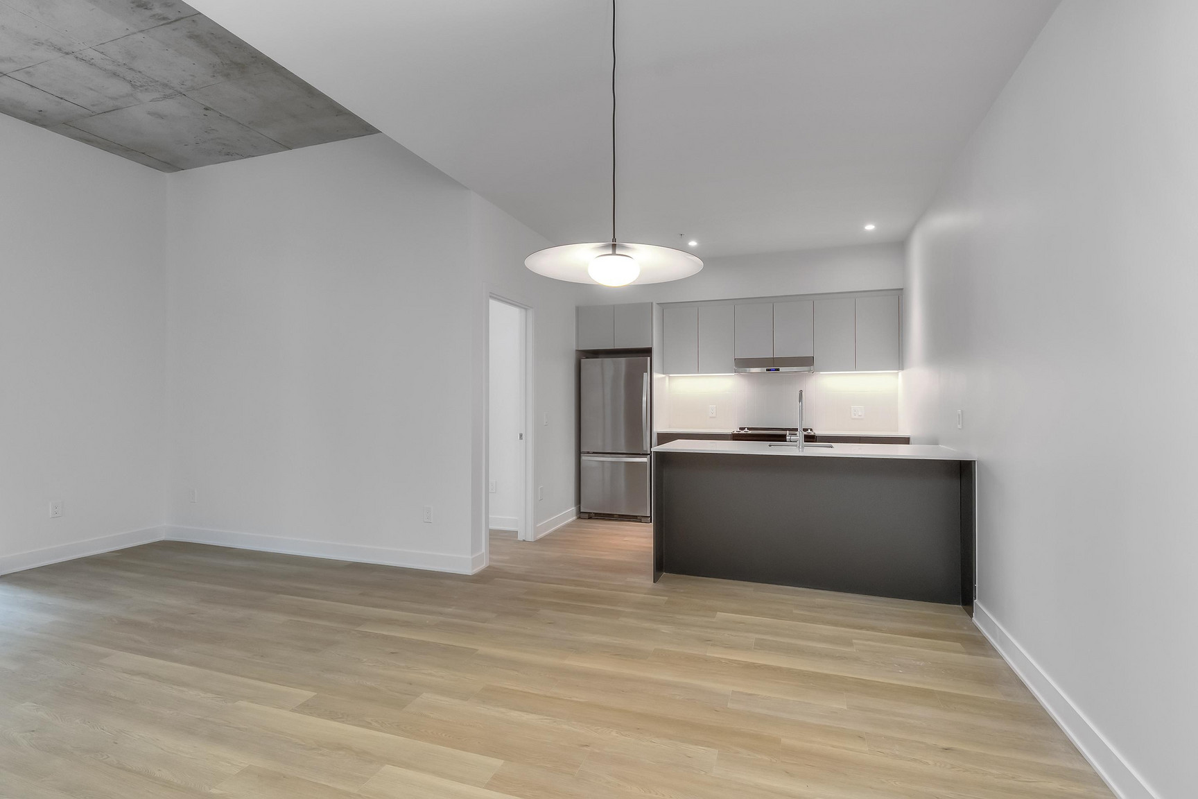 Jacques Condo Rentals - Photo 43