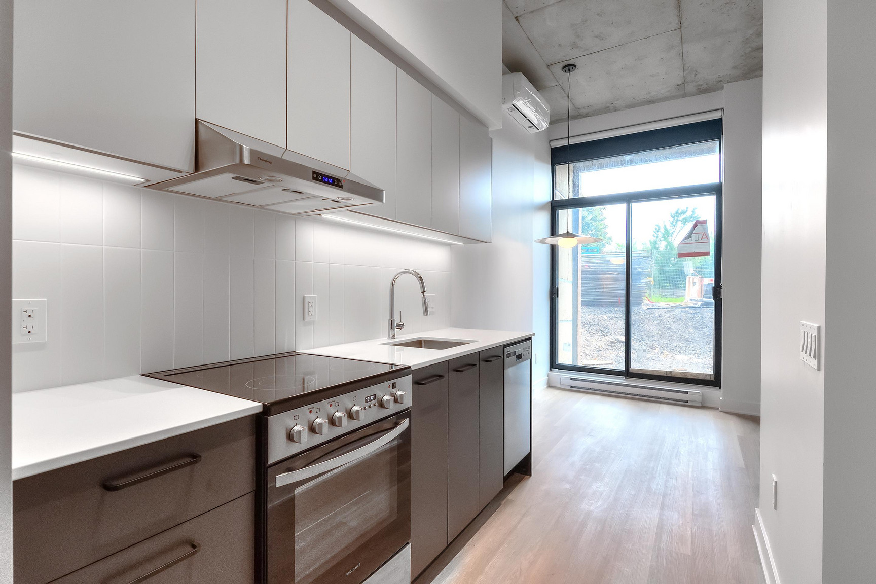 Jacques Condo Rentals - Photo 46