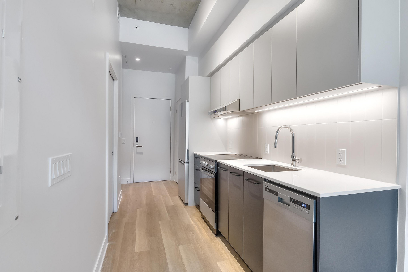 Jacques Condo Rentals - Photo 49