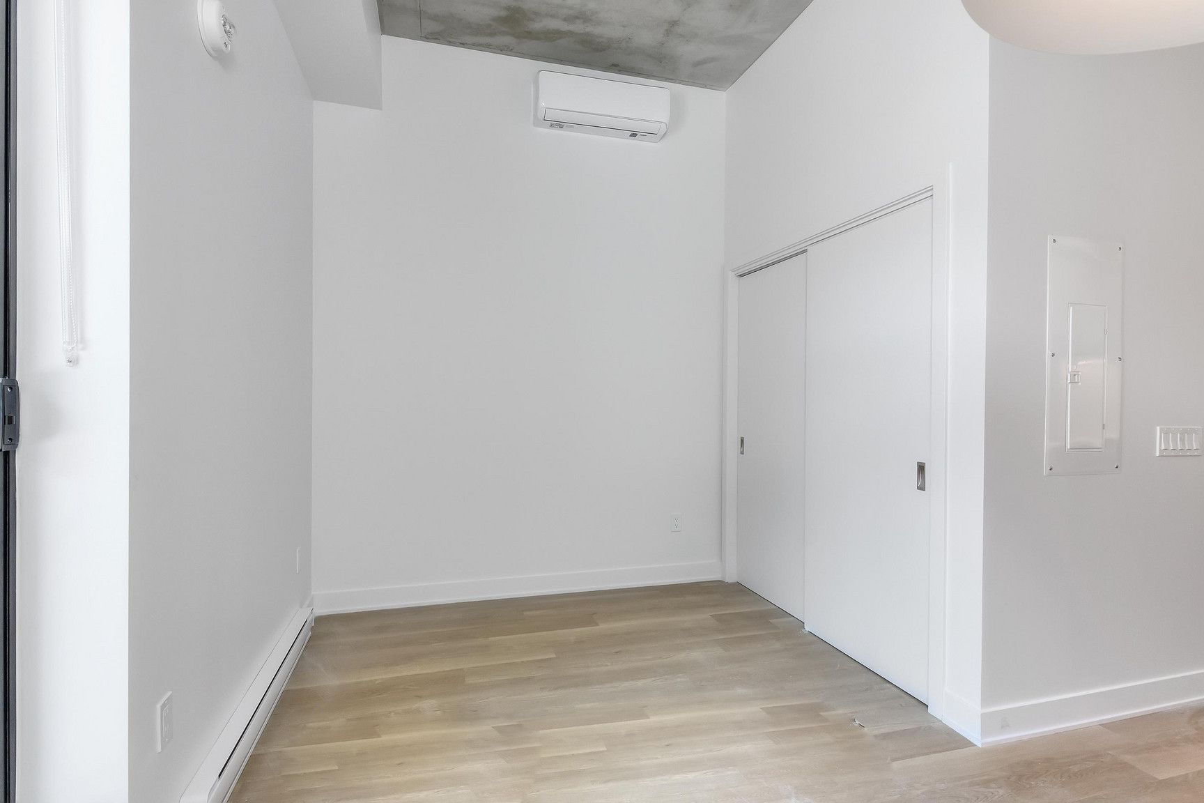 Jacques Condo Rentals - Photo 50