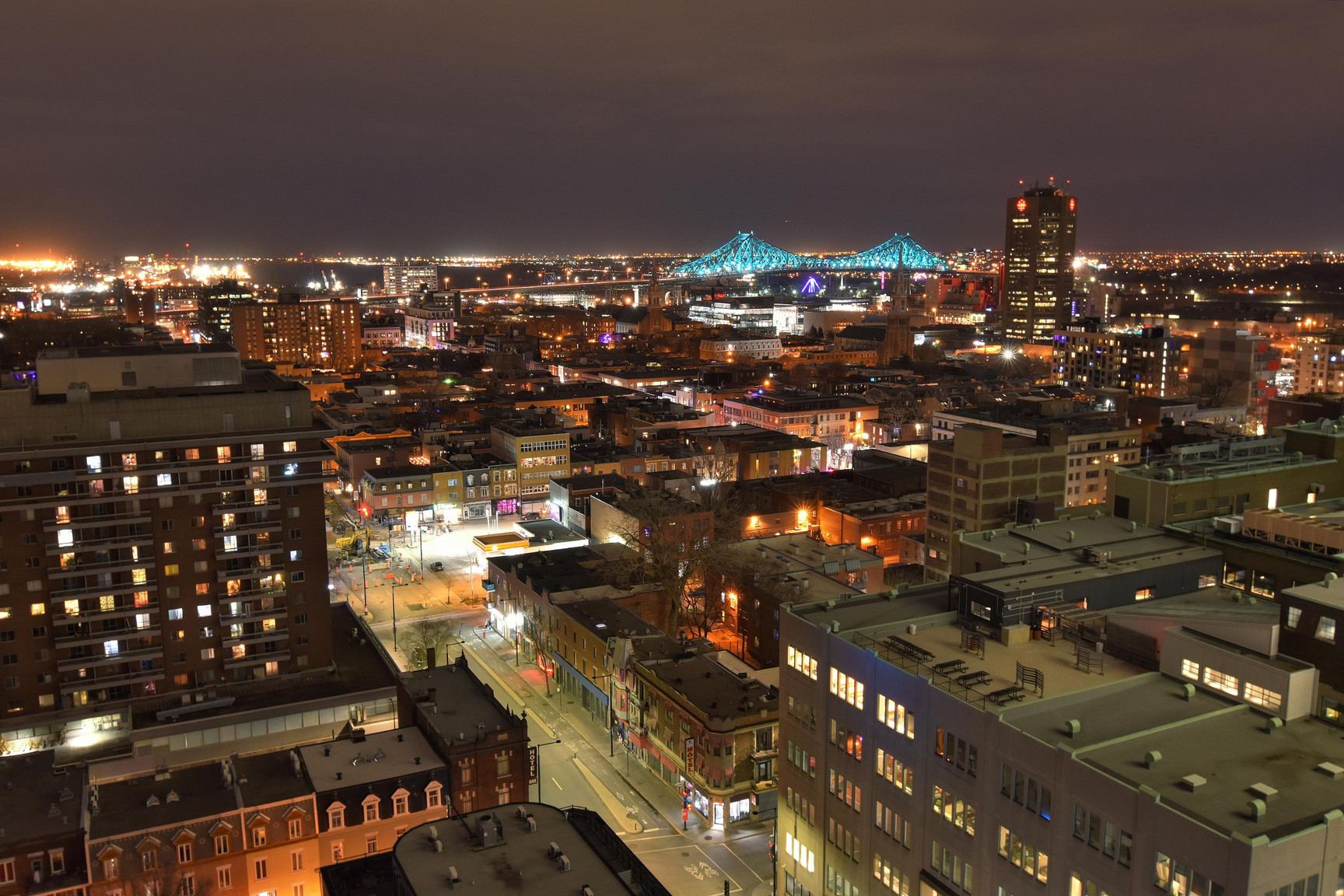 Zenith - Condos for rent - Photo 39