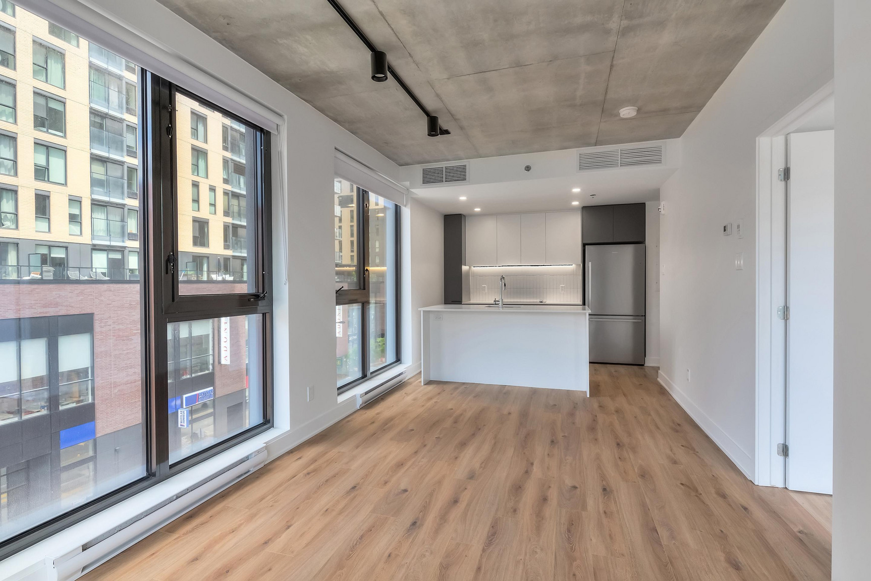 GRIFFIN SQUARE Condo Rentals - Photo 6
