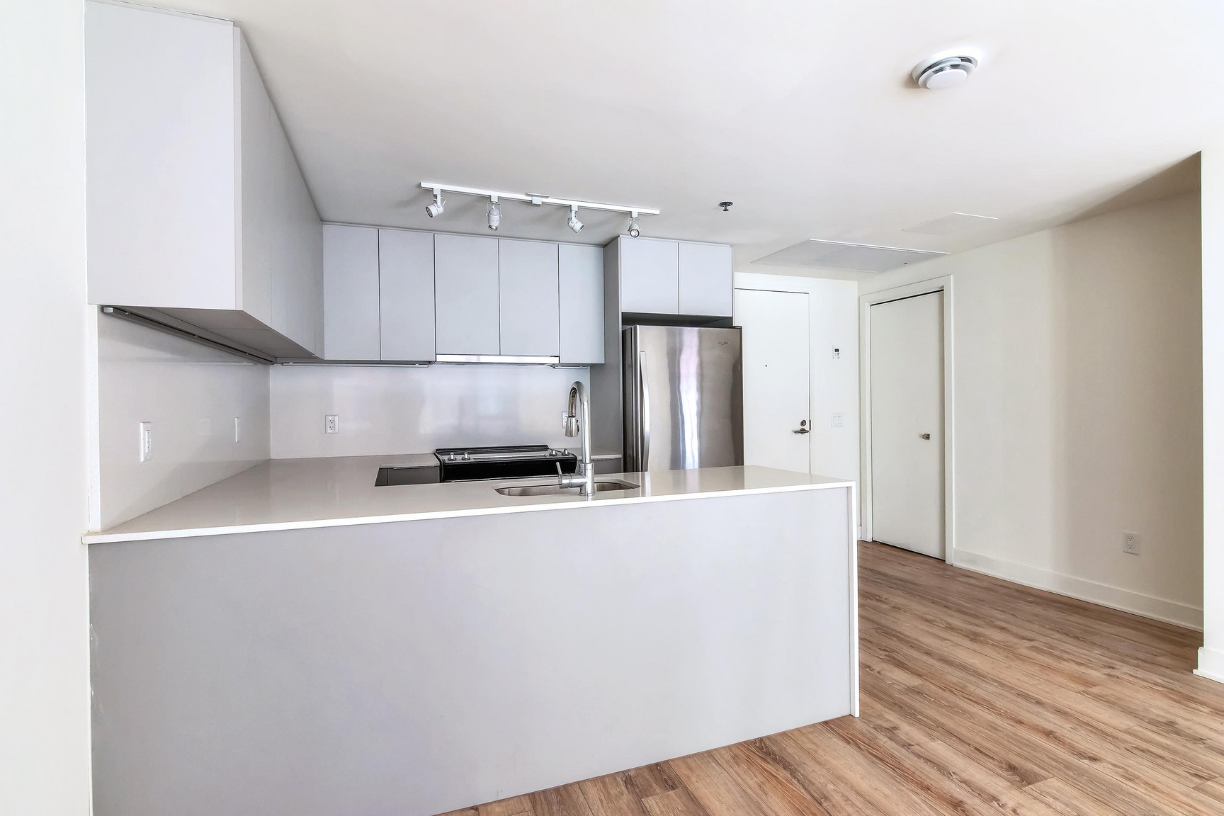 DOMO Condo Rentals - Old Montreal - Photo 28