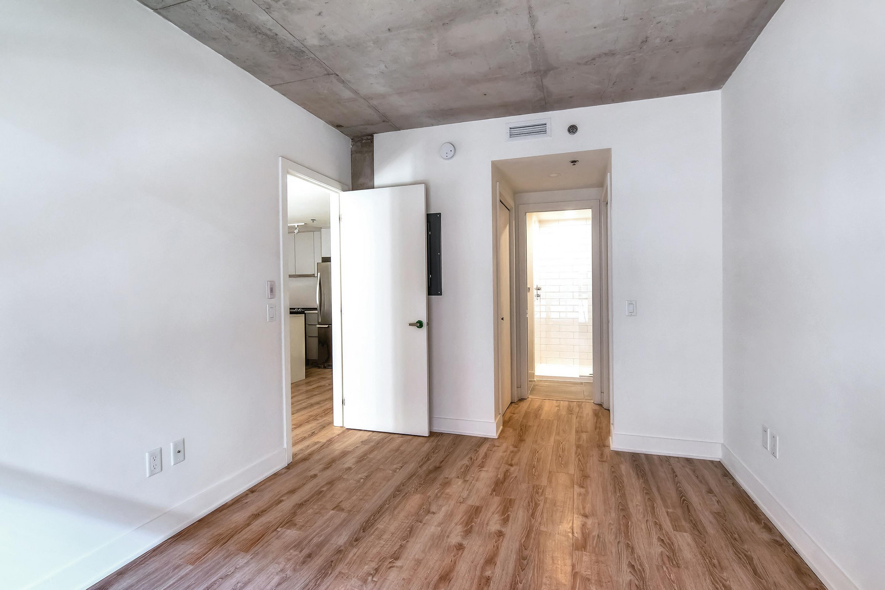 DOMO Condo Rentals - Old Montreal - Photo 32