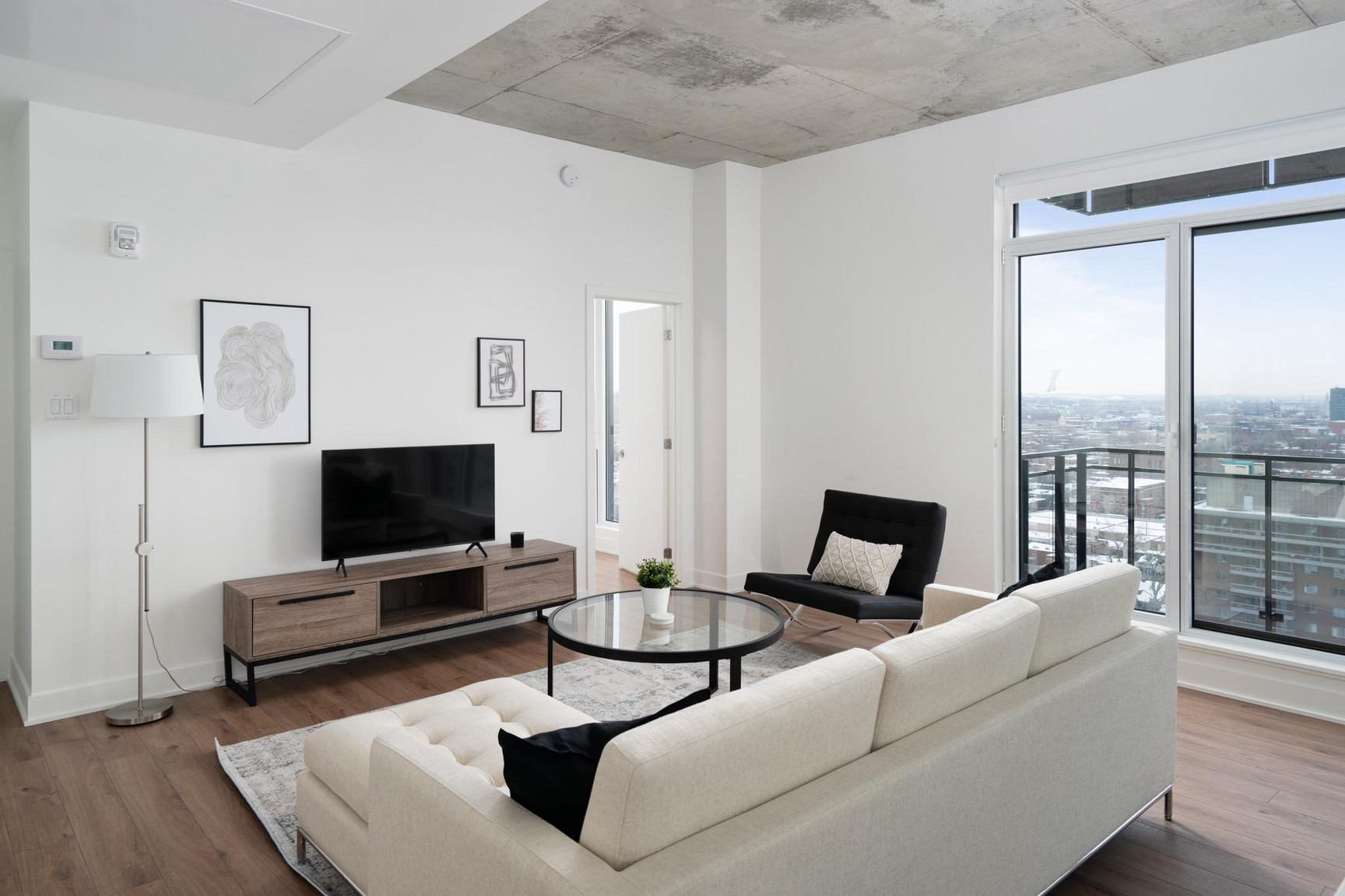 Zenith - Condos for rent - Photo 9