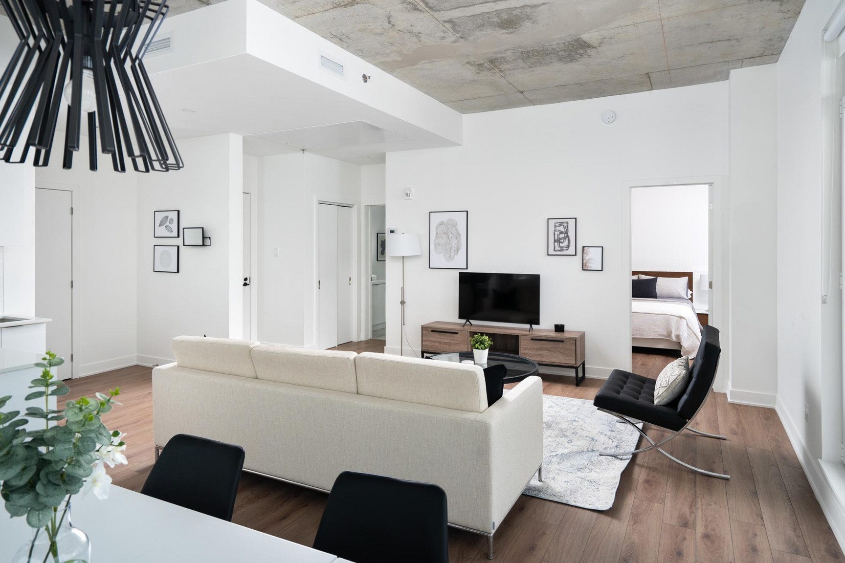 Zenith - Condos for rent - Photo 8