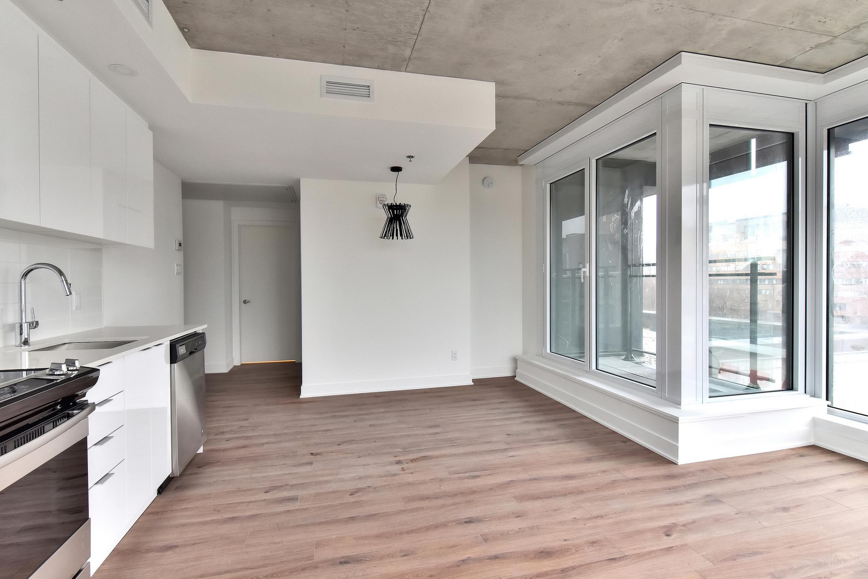 Zenith - Condos for rent - Photo 14