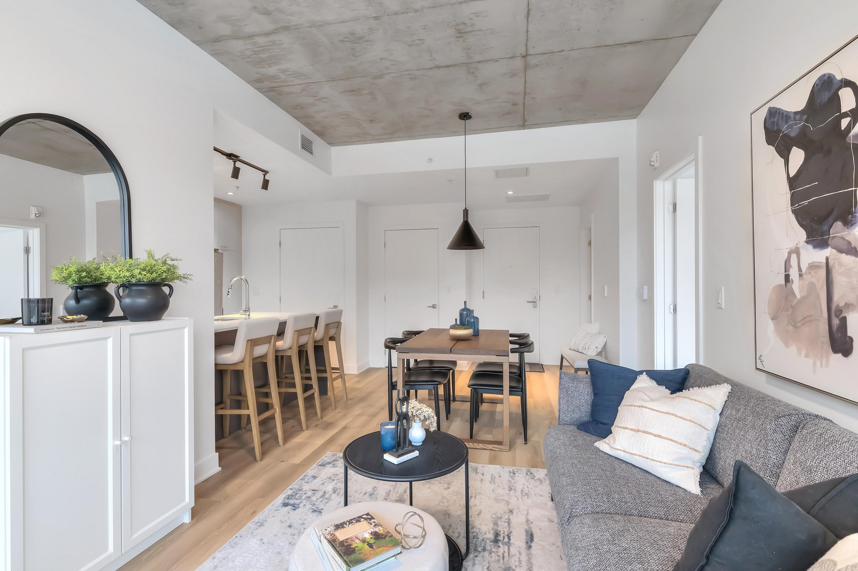 LEORA-Rental Condos Ville Saint Laurent