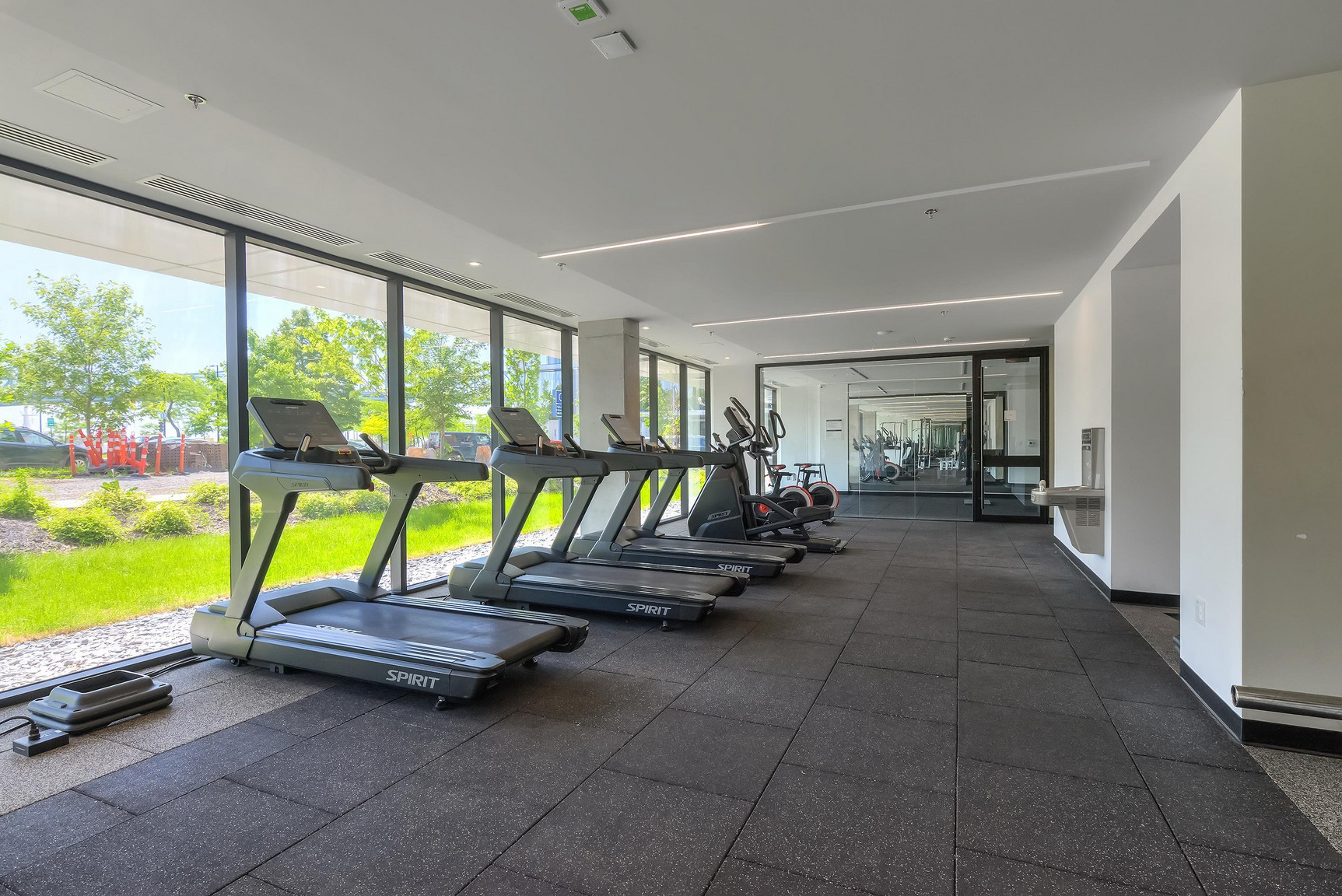 Jacques Condo Rentals - Photo 16