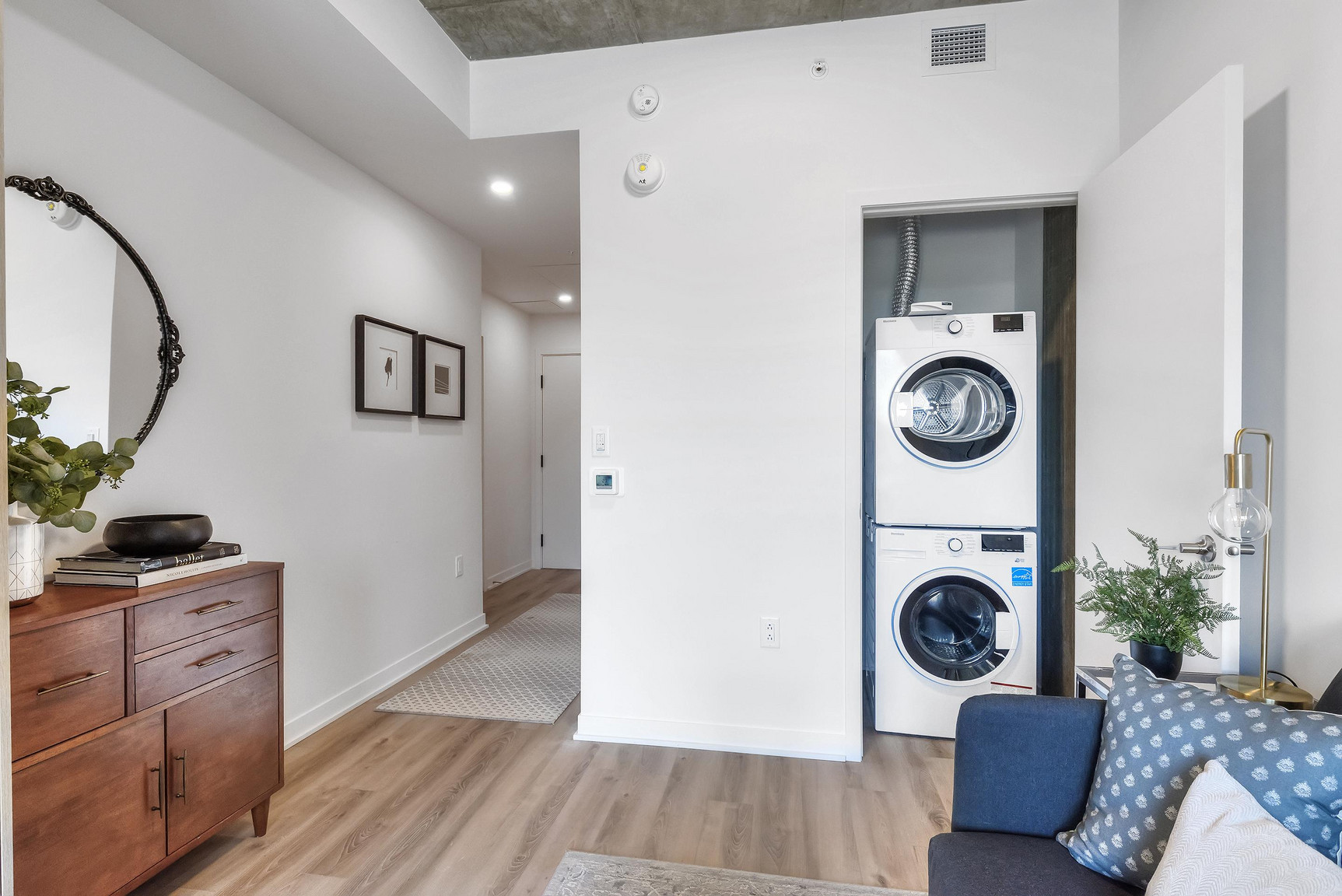 UNIVERT LaSalle Condos - Photo 12