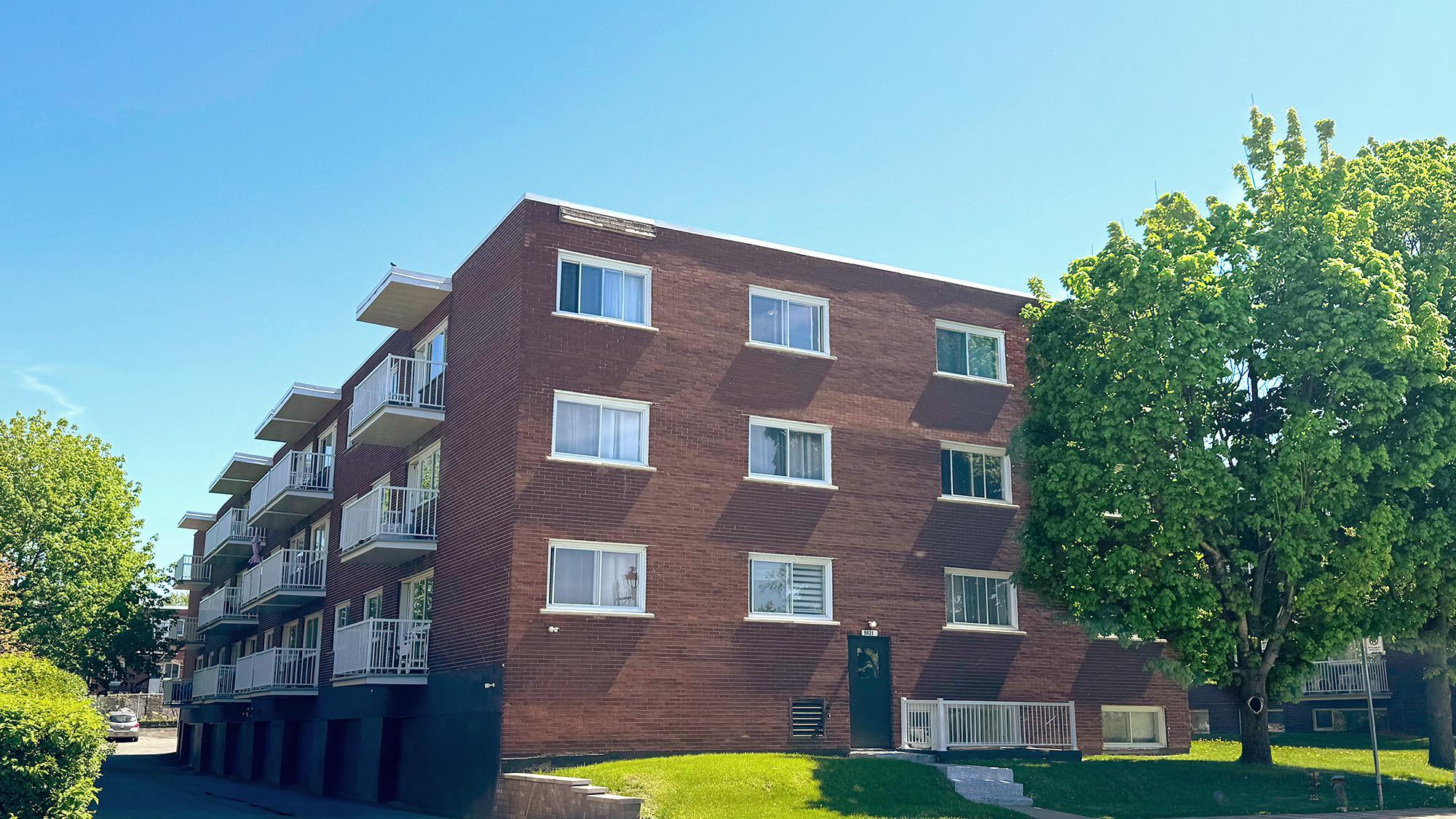 9431 LaSalle Apartments - Photo 18