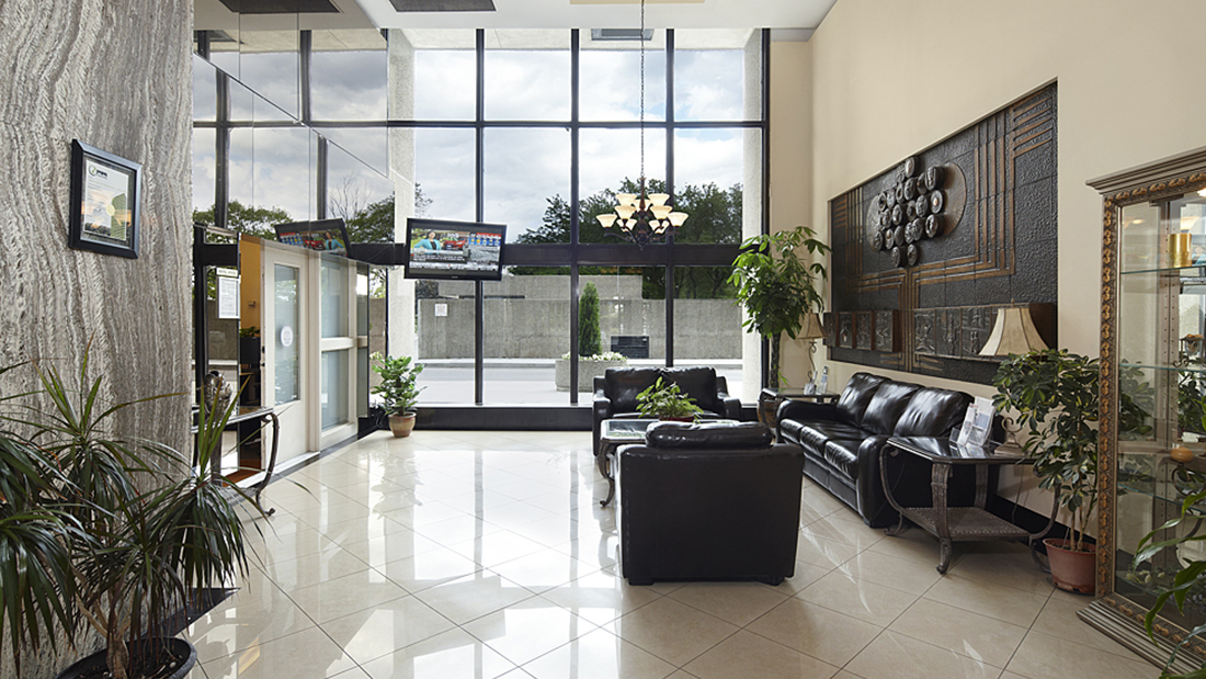 Leaside Towers - Photo 6