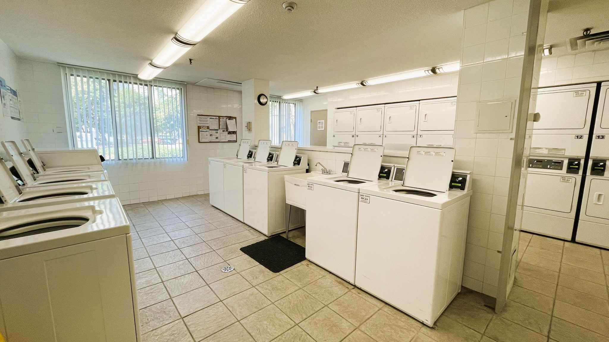 The Valleywoods - Photo 16