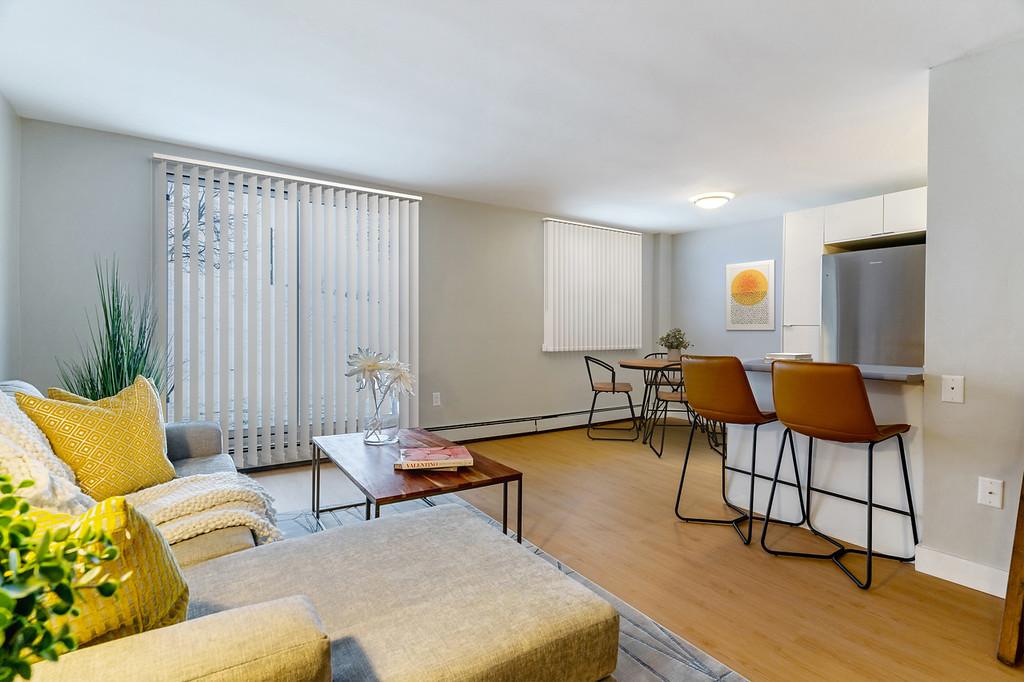 Castlegrove Apartments - Photo 7