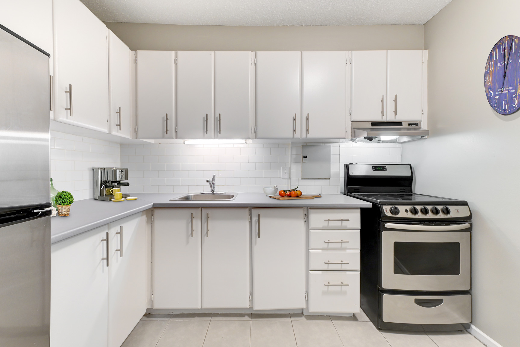 2840 Baycrest Drive - Photo 3