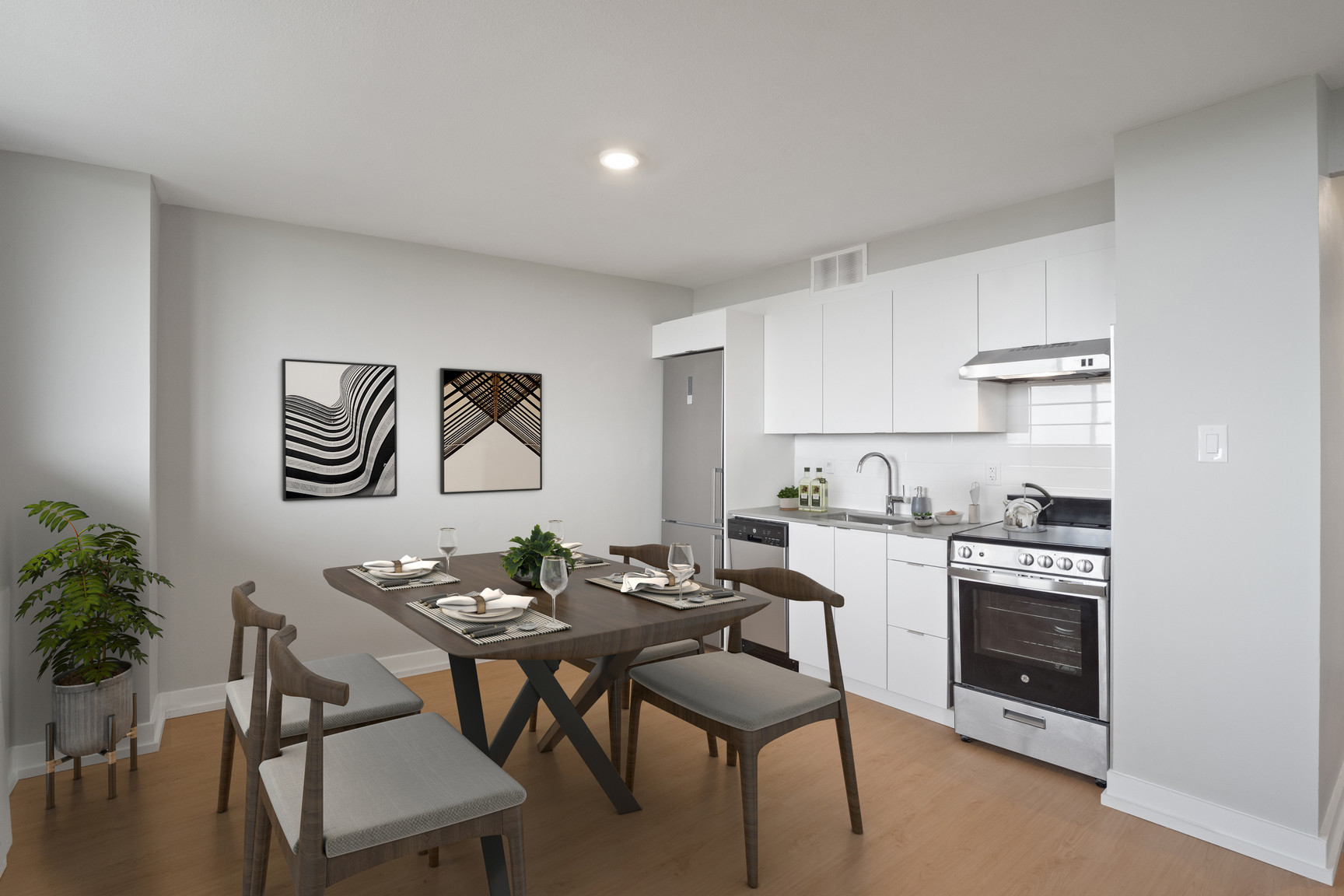 103 & 105 West Lodge  - Photo 2