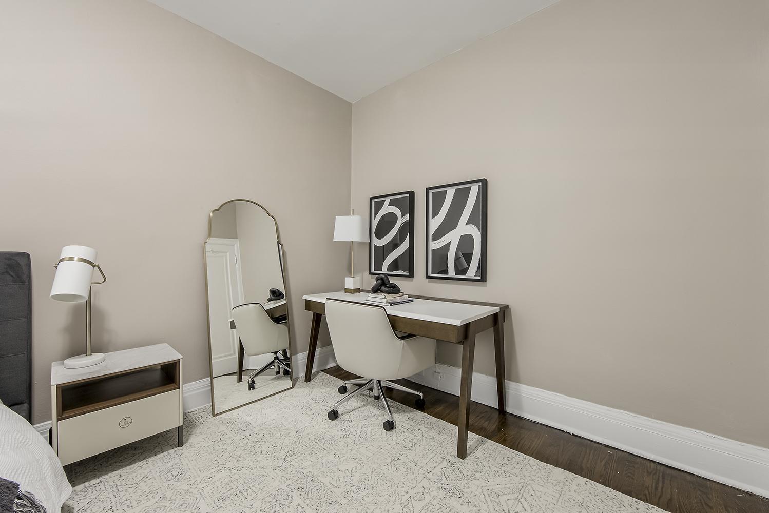 Broadview Mansions - Photo 11