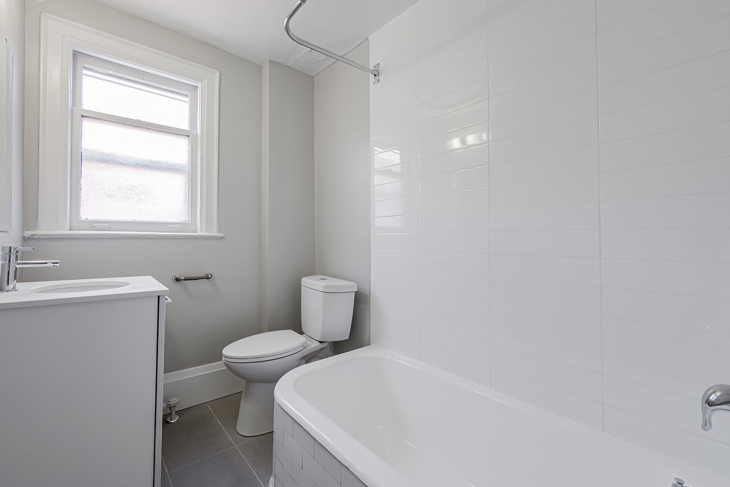 Tichester Park Manors - Photo 8