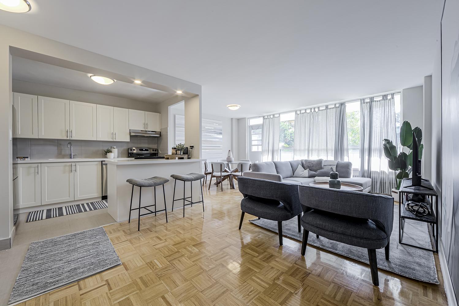 Parkway Forest Towers - Photo 4
