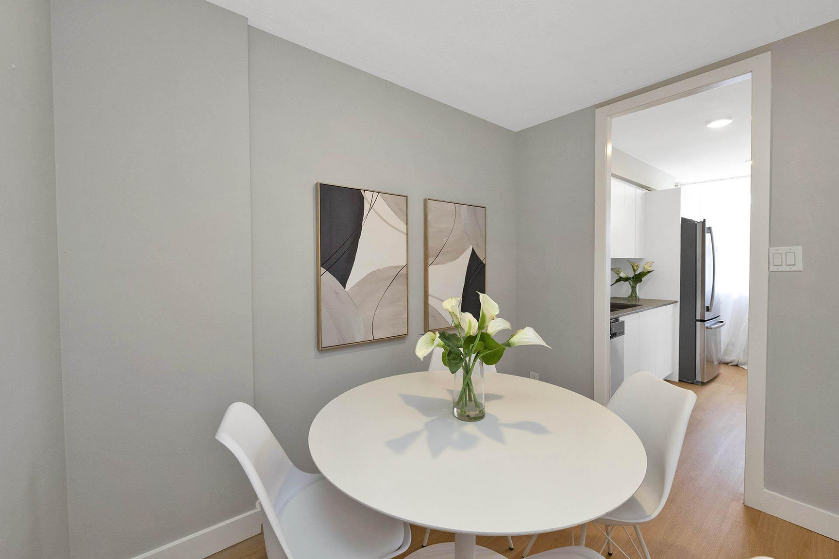Dixie Square Apartments - Photo 4
