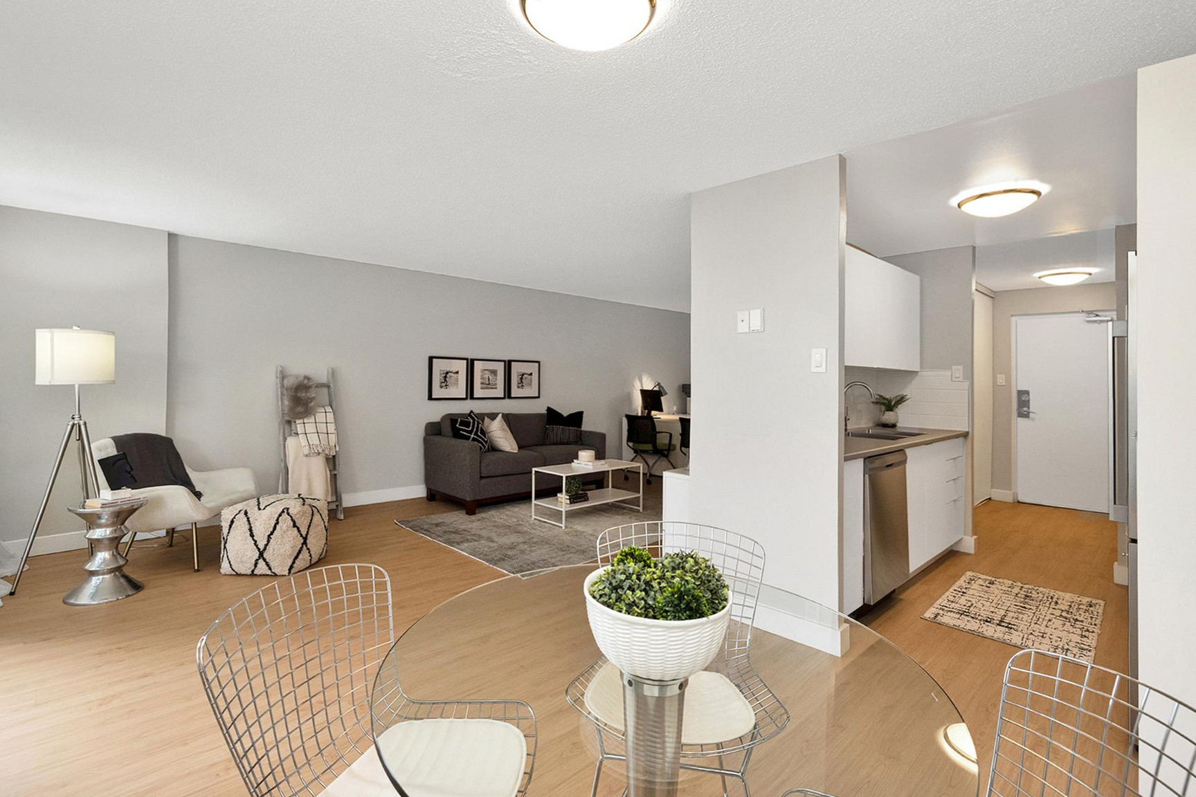 Westmount Suites - Photo 5