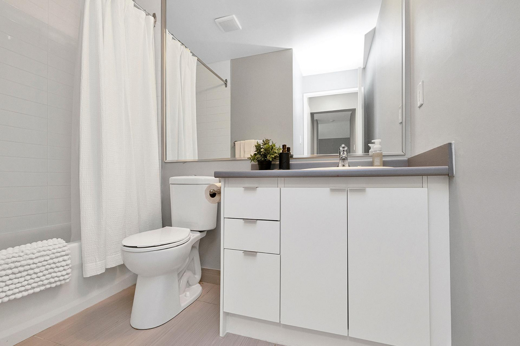 Westmount Suites - Photo 7