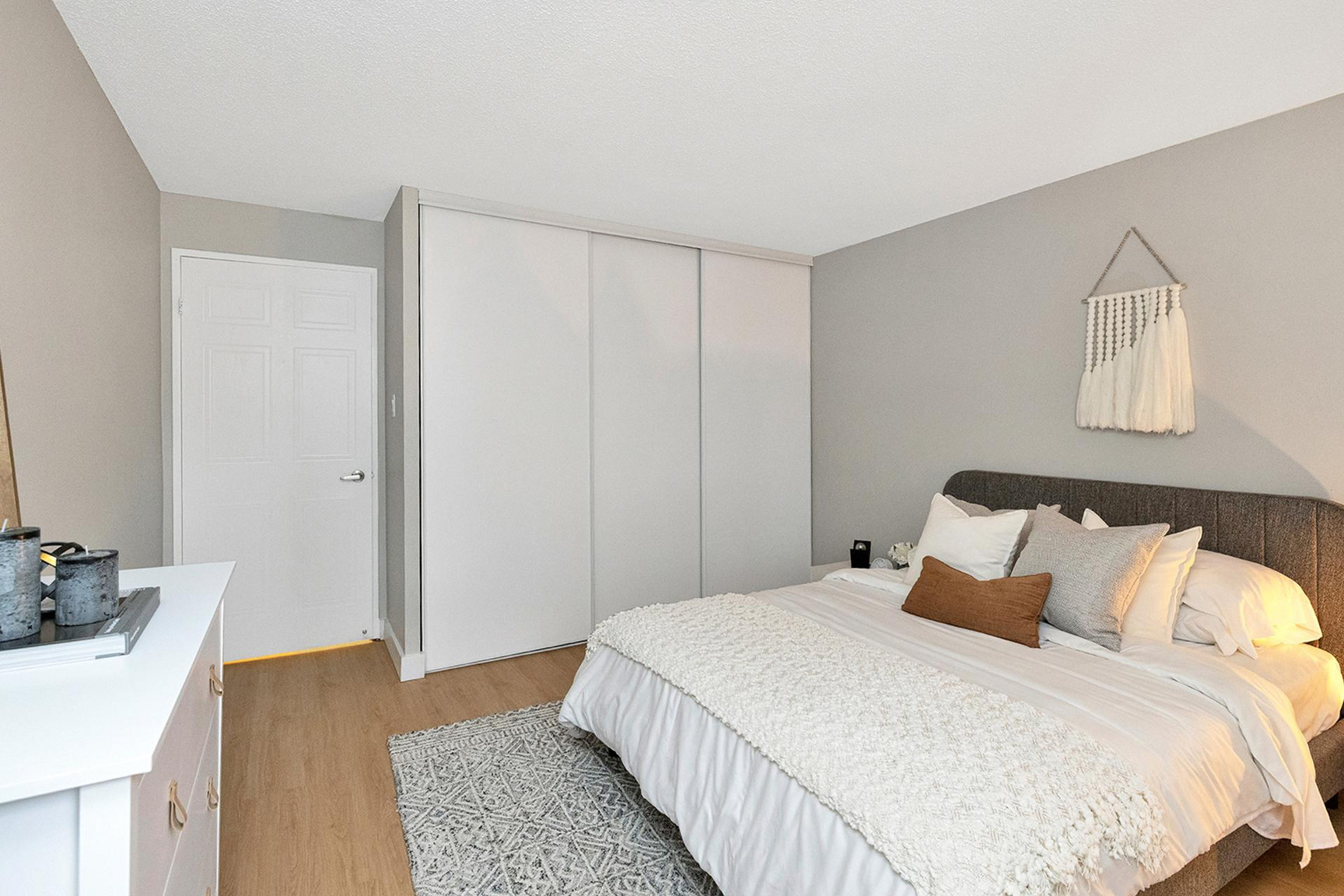 Westmount Suites - Photo 8