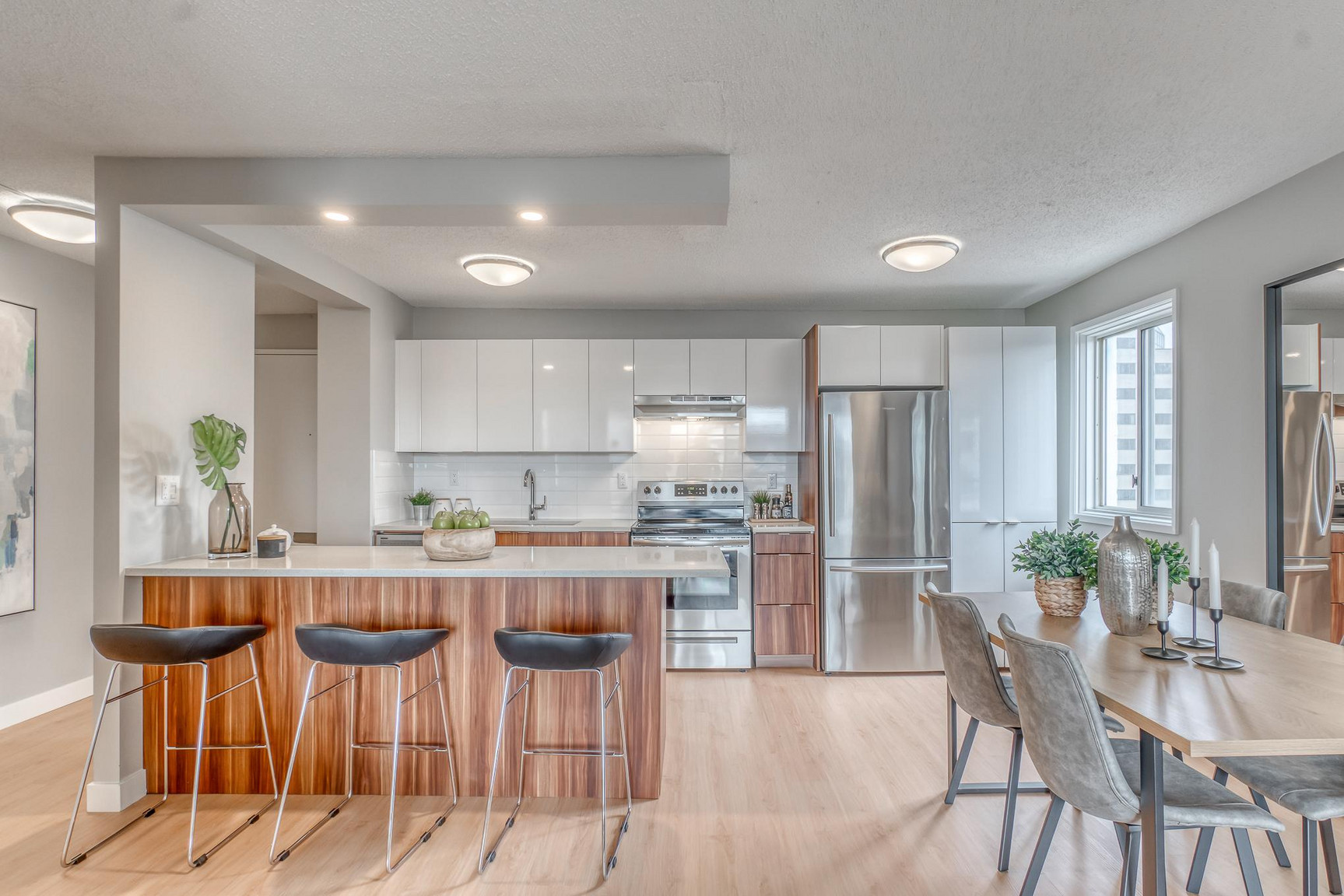 Centennial House - Photo 11