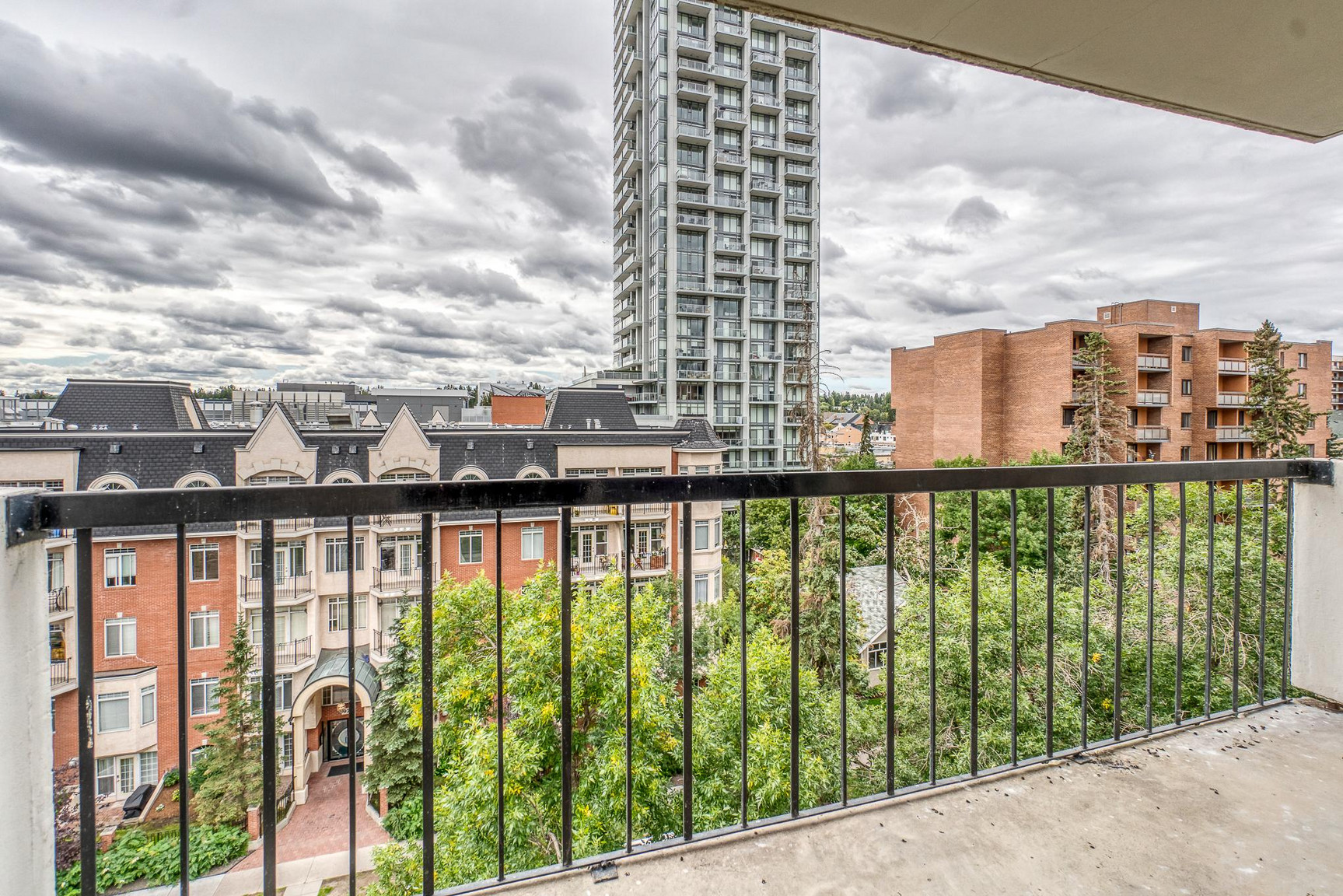 Centennial House - Photo 25