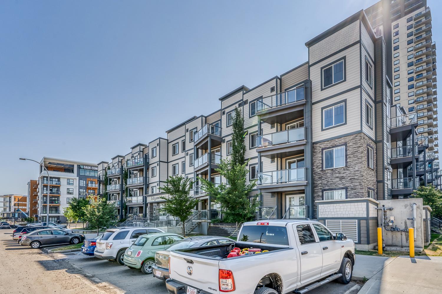 Edgewater - Photo 61