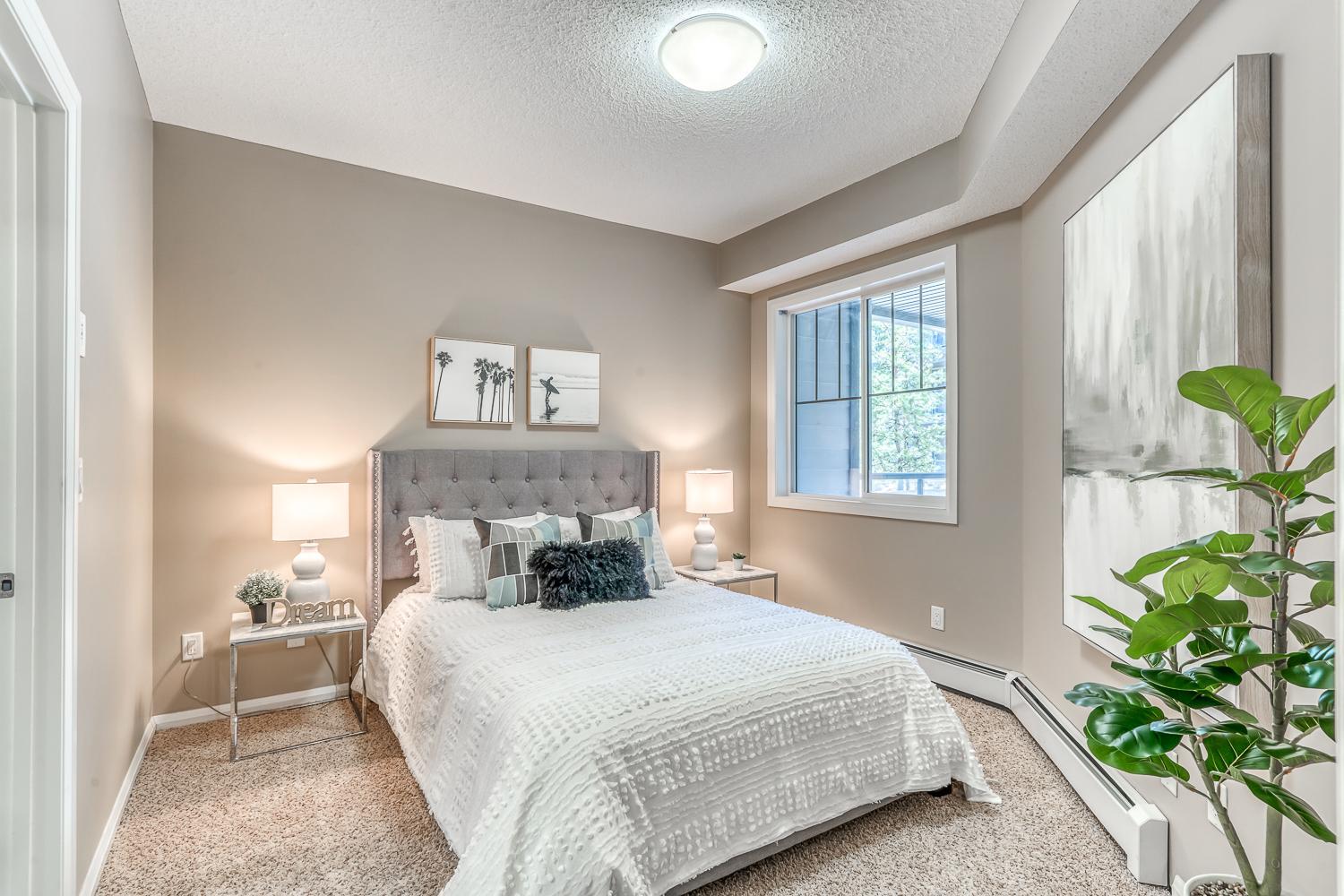 Edgewater - Photo 31