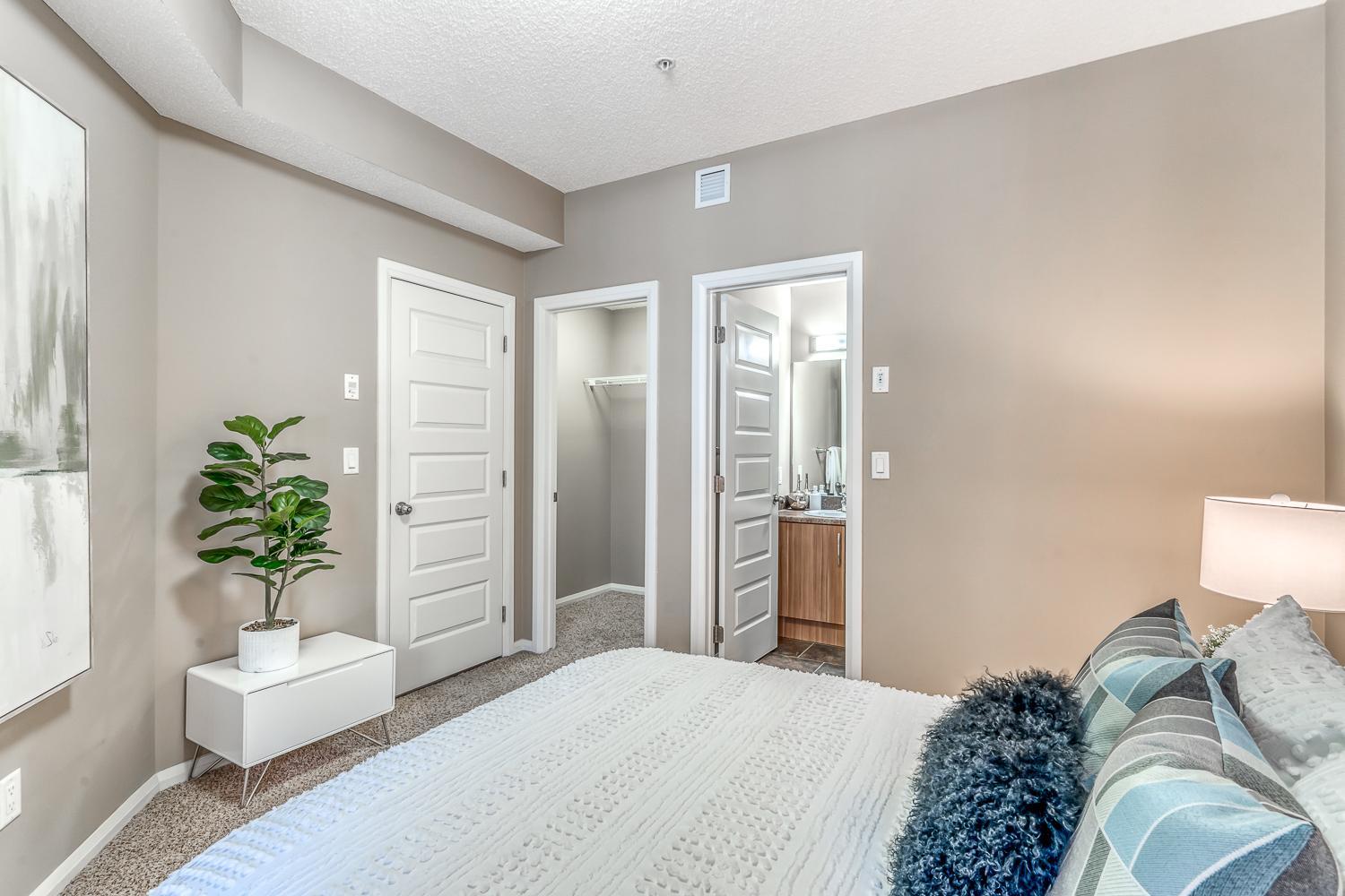 Edgewater - Photo 34