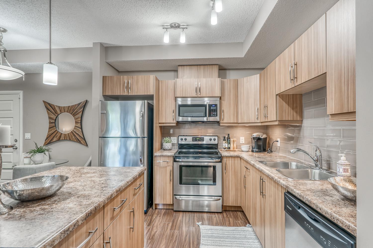 Edgewater - Photo 10
