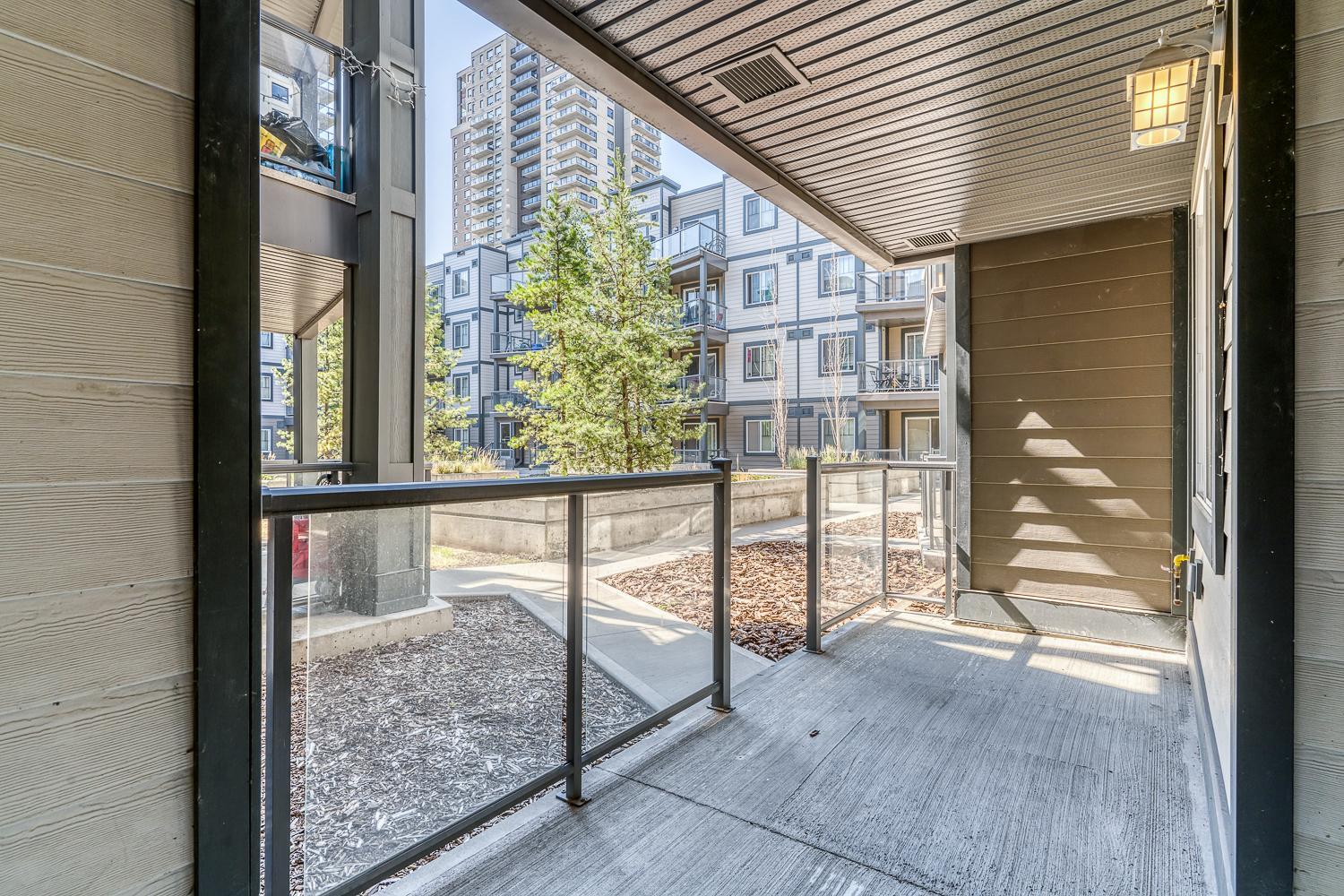 Edgewater - Photo 49