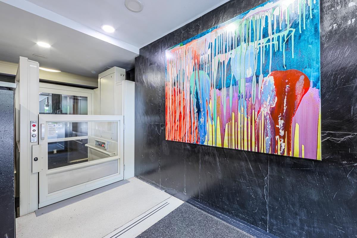 Parkway Forest Towers - Photo 16