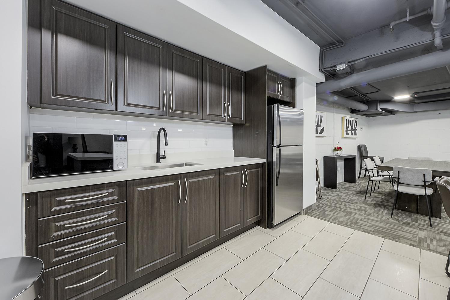 Lord Dufferin Apartments - Photo 10