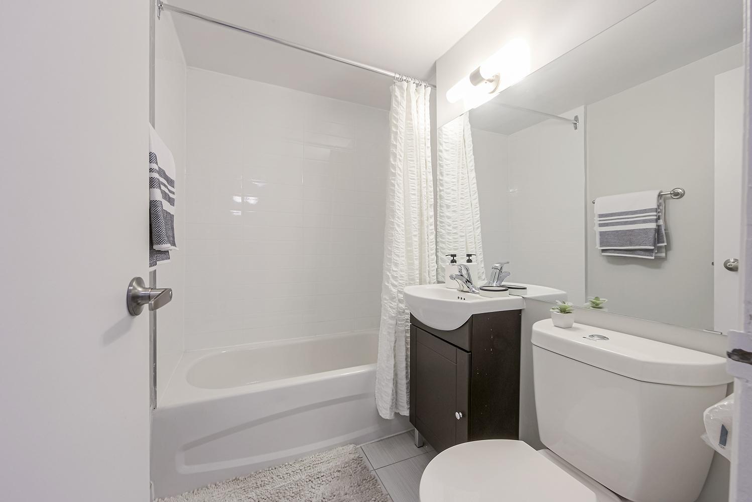 Lord Dufferin Apartments - Photo 7