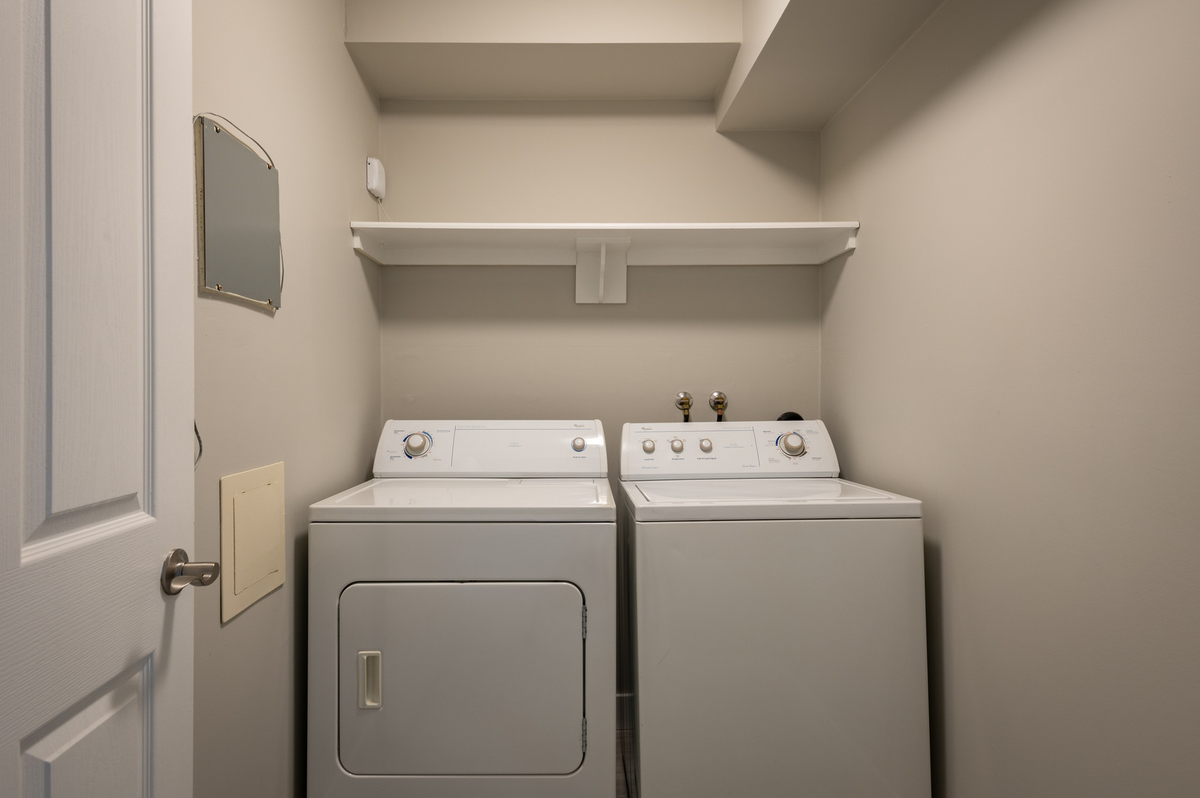 Greenpark Suites - Photo 9