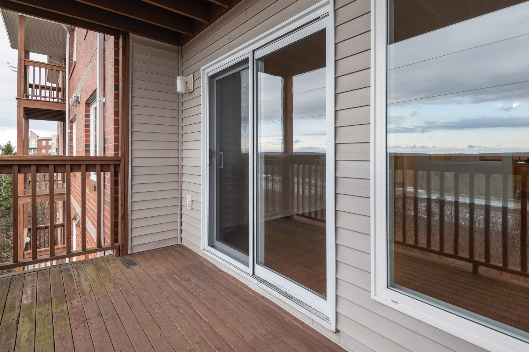 Fairfax Suites - Photo 9