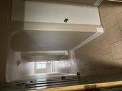 515 London-1 Bdrm Plus Den