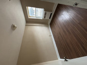 515 London-1 Bdrm Plus Den