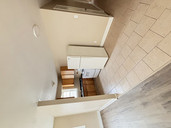 515 London-1 Bdrm Plus Den